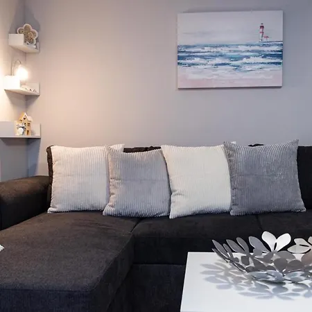 Apartment White